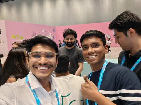 A group selfie at Mumbai Tech Week.